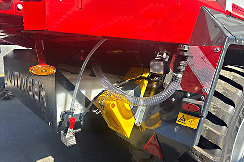 Dflow module mounted on tank bracket