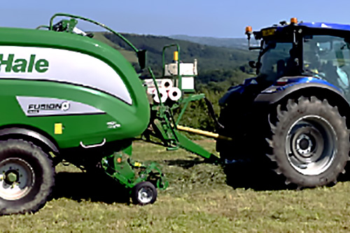 Stem pump mounted in a selmch 250 litre tank