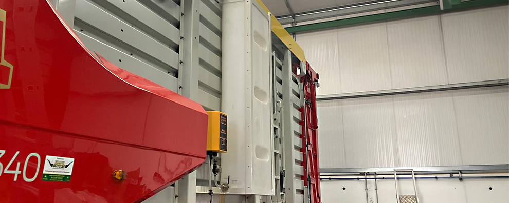 200 litre side mounted slimline tank